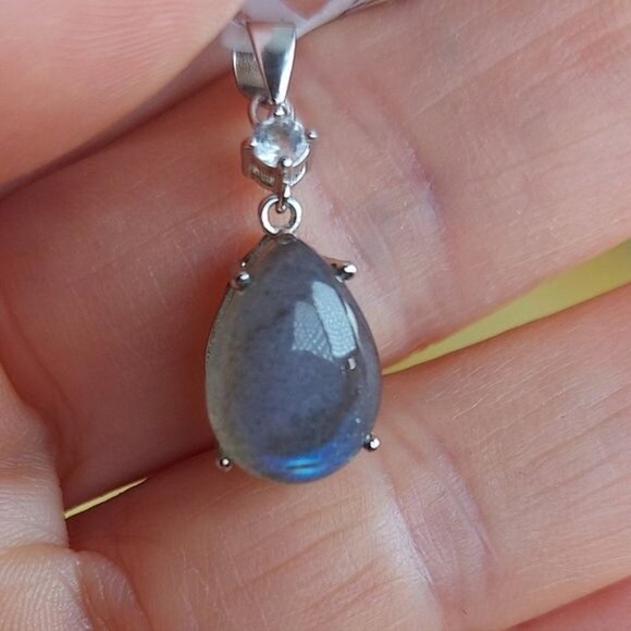 Natural Labradorite & CZ 925 Sterling Silver Pendant - Picture 2 of 5